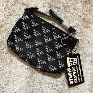 Stupid Factory David & Goliath Black White Its All About Me Mini Pochette Purse